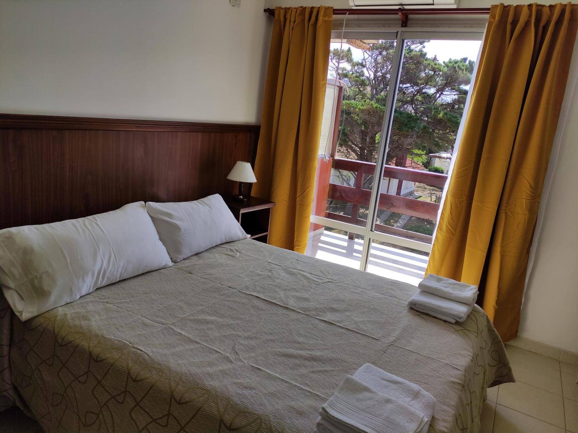 Hosteria Ymaz Villa Gesell Extérieur photo