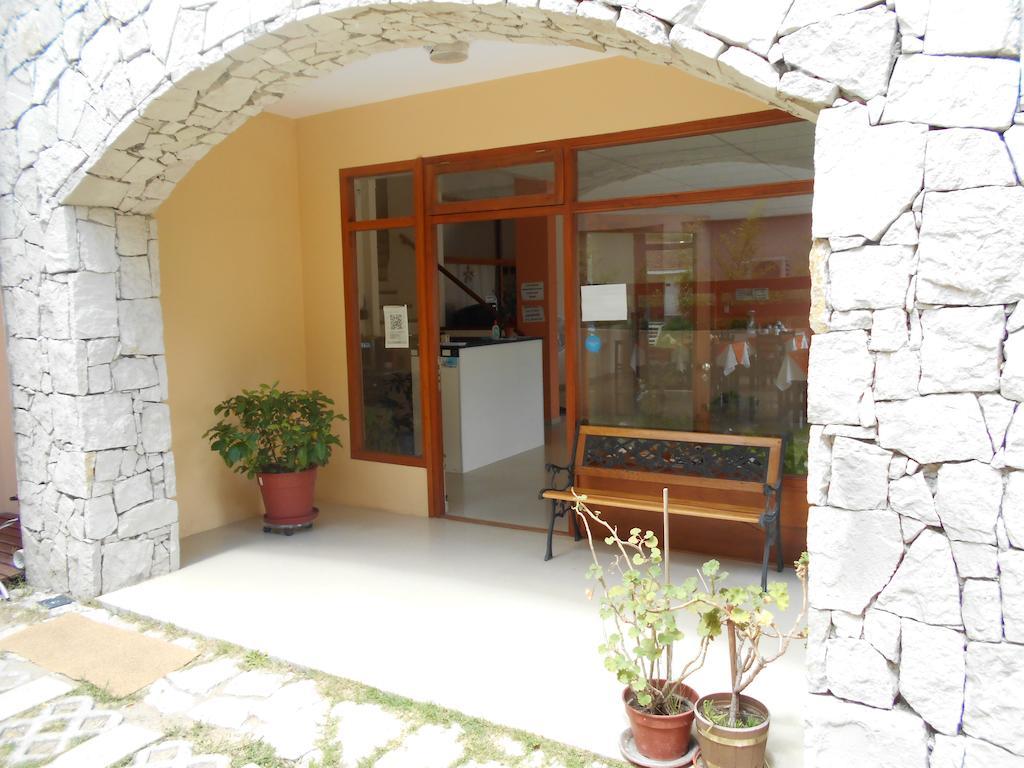 Hosteria Ymaz Villa Gesell Extérieur photo